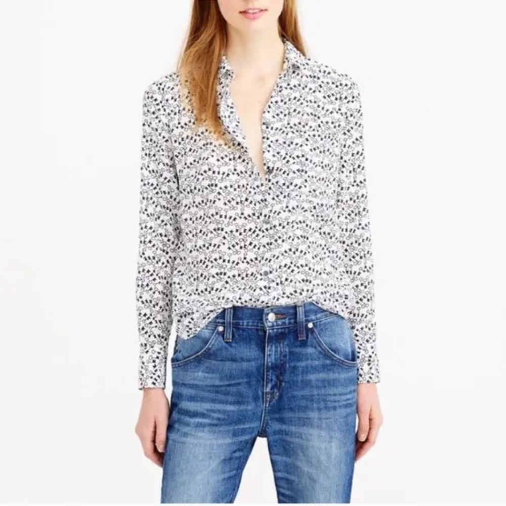 J CREW 100% Silk Keys Print Club Collar button down white and black blouse sz 2